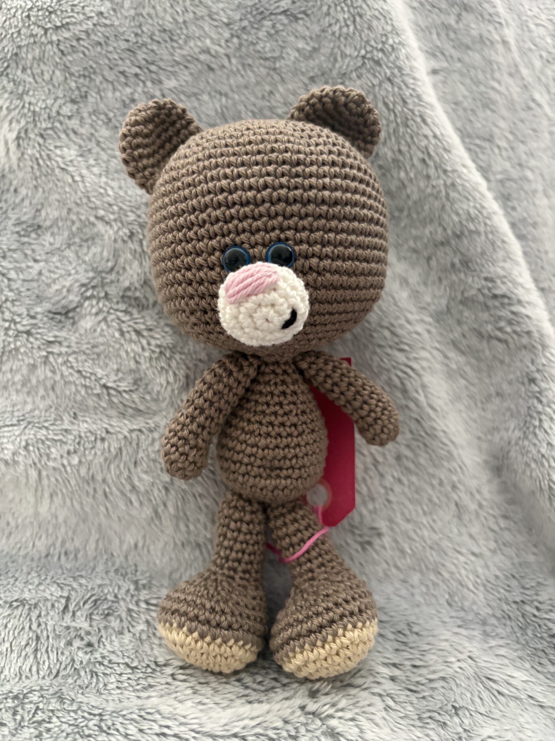 Amigurumi Bär mit Rassel | Handgemachtes Babyspielzeug | Häkelrassel Unikat