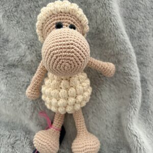 Amigurumi Schaf Lotti | Handgemachtes Kuscheltier | Häkel-Schaf Unikat