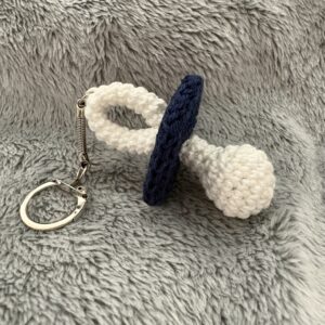 Amigurumi Nuggi Blau | Gehäkelter Schlüsselanhänger | Geschenk zur Geburt